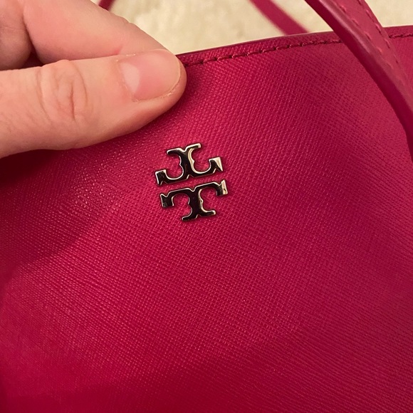 Tory Burch Emerson Large Hot Pink Saffiano Leather Buckle Tote - Picture 11 of 16